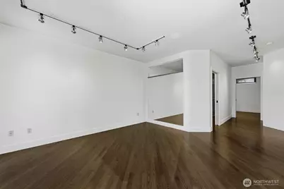 745 Bellevue Avenue E #402, Seattle, WA 98102 - Photo 25