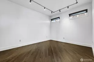 745 Bellevue Ave E, Seattle, WA 98102 - Photo 33