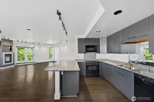745 Bellevue Ave E, Seattle, WA 98102 - Photo 19