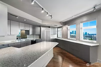 745 Bellevue Avenue E #402, Seattle, WA 98102 - Photo 19