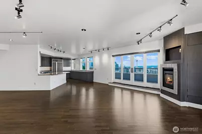 745 Bellevue Avenue E #402, Seattle, WA 98102 - Photo 5