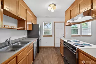 10907 62nd St E, Puyallup, WA 98372 - Photo 13
