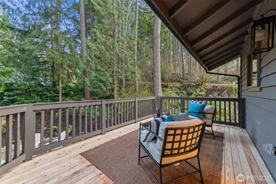 15817 SE Newport Way, Bellevue, WA 98006 - Photo 13