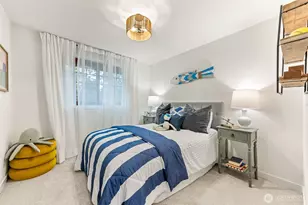 15817 SE Newport Way, Bellevue, WA 98006 - Photo 19