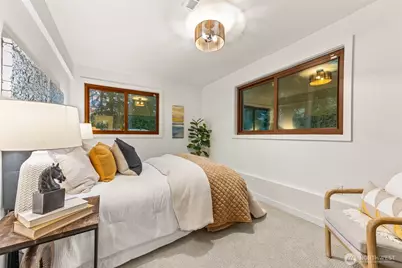 15817 SE Newport Way, Bellevue, WA 98006 - Photo 27