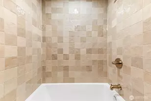 15817 SE Newport Way, Bellevue, WA 98006 - Photo 21