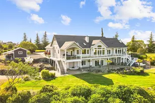 2510 Cascade Dr E, Roy, WA 98580 - Photo 3