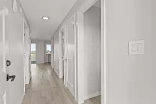 300 2nd Ave N, Edmonds, WA 98020 - Photo 3