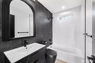 4047 25th Avenue W, Seattle, WA 98199 - Photo 9