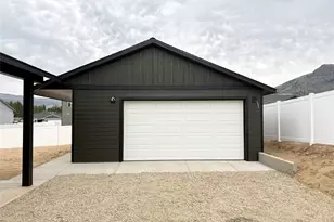 150 Juanita Way, Malaga, WA 98828 - Photo 3