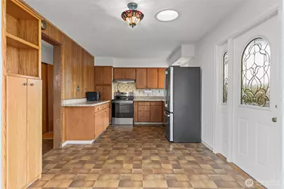 1729 121st Street S, Tacoma, WA 98444 - Photo 3