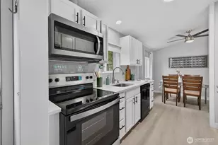 12825 NE 198th Ct, Bothell, WA 98011 - Photo 17