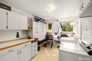 10529 NE 20th Pl, Bellevue, WA 98004 - Photo 15