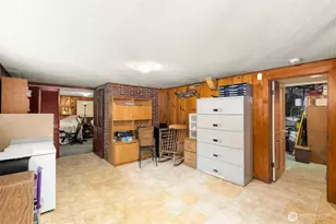 10529 NE 20th Pl, Bellevue, WA 98004 - Photo 19