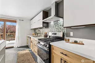 7758 Highland Park Wy SW, Seattle, WA 98106 - Photo 9