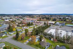 920 SW Bowmer St, Oak Harbor, WA 98277 - Photo 3