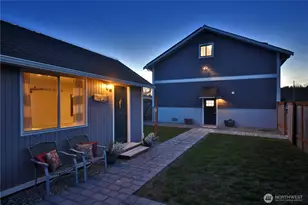 2805 N Bluff Rd, Greenbank, WA 98253 - Photo 5