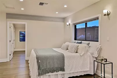 2805 N Bluff Road, Greenbank, WA 98253 - Photo 27