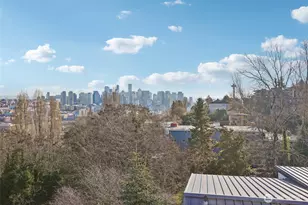 517 Howe St, Seattle, WA 98109 - Photo 23