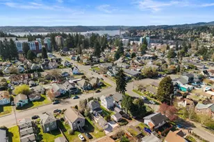 1740 4th St, Bremerton, WA 98337 - Photo 25