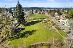 1740 4th St, Bremerton, WA 98337 - Photo 29