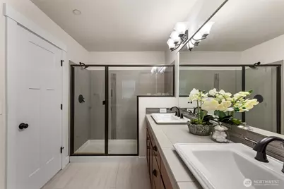 1321 Greenwich Walk NE, Issaquah, WA 98029 - Photo 15