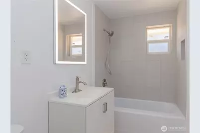 11834 8th Avenue S, Seattle, WA 98168 - Photo 13