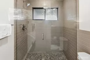 4146 SW Arroyo Dr, Seattle, WA 98146 - Photo 15