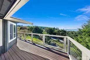 14055 Madrona Dr, Anacortes, WA 98221 - Photo 27