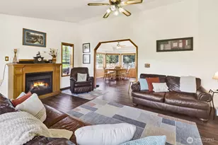 1048 Edgewater Ln, Lynden, WA 98264 - Photo 5