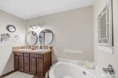 1804 Harborview Drive, Aberdeen, WA 98520 - Photo 17