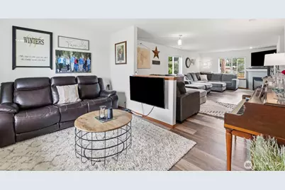 1804 Harborview Drive, Aberdeen, WA 98520 - Photo 3