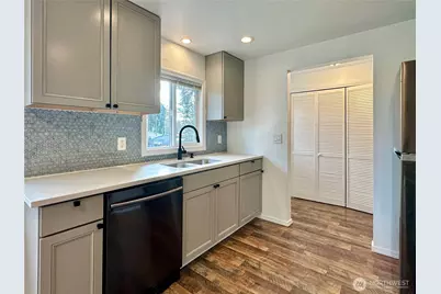 7544 Mesplay Avenue SE, Lacey, WA 98503 - Photo 5