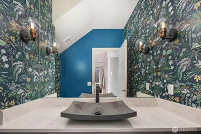 1717 Ferry Avenue SW, Seattle, WA 98116 - Photo 15