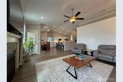 520 N Montana Street, Moses Lake, WA 98837 - Photo 5