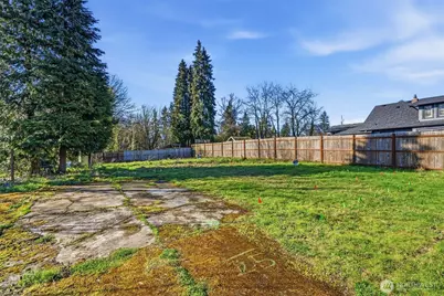 322 E 40th Street, Tacoma, WA 98404 - Photo 11