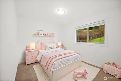 3606 Waller Road E, Tacoma, WA 98443 - Photo 9