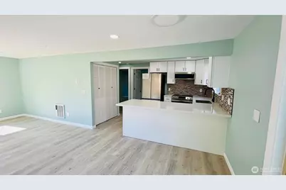9040 17th Avenue SW, Seattle, WA 98106 - Photo 31