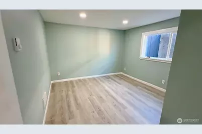 9040 17th Avenue SW, Seattle, WA 98106 - Photo 27