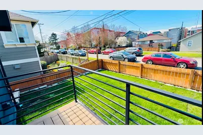 9040 17th Avenue SW, Seattle, WA 98106 - Photo 13