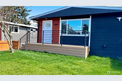 9040 17th Avenue SW, Seattle, WA 98106 - Photo 1