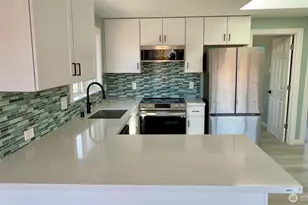 9040 17th Ave SW, Seattle, WA 98106 - Photo 5