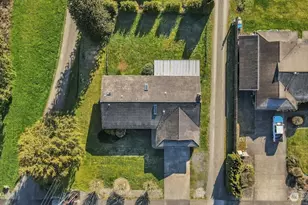 701 21st St SE, Puyallup, WA 98372 - Photo 35