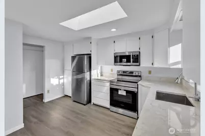 701 21st Street SE, Puyallup, WA 98372 - Photo 5