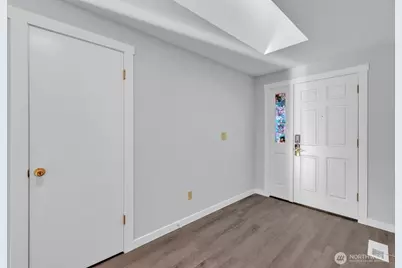 701 21st Street SE, Puyallup, WA 98372 - Photo 3