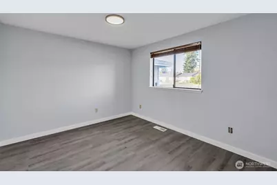 701 21st Street SE, Puyallup, WA 98372 - Photo 23
