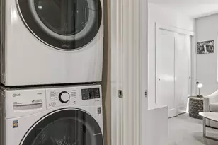 6313 9th Ave NE, Seattle, WA 98115 - Photo 21