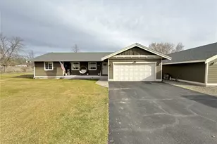 4 River Overlook St, Omak, WA 98841 - Photo 1