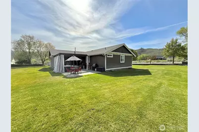 4 River Overlook Street, Omak, WA 98841 - Photo 3