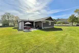 4 River Overlook St, Omak, WA 98841 - Photo 3